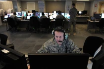 Không nối mạng, máy tính quân sự Nga vẫn bị Mỹ xâm nhập