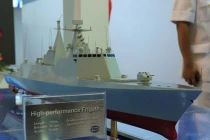 Trung Quốc tiết lộ tàu chiến mới ở triển lãm Malaysia