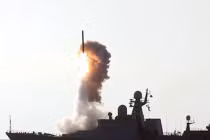 Ấn tượng tàu hộ vệ Gepard Nga phô diễn hỏa lực 