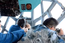 Chuyên gia: tìm máy bay Malaysia bằng mắt thường là tốt nhất