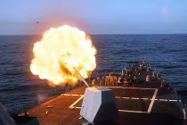 “Kinh hãi” sức mạnh hải pháo trên siêu hạm DDG-1000