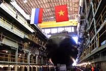 Ảnh QS ấn tượng tuần: cận cảnh tàu ngầm HQ-185 Khánh Hòa