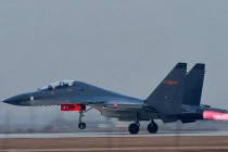 Viếng thăm căn cứ tiêm kích Su-30MKK Trung Quốc 