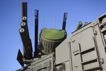 Để “hộ tống” S-300, Việt Nam sẽ mua vũ khí gì?