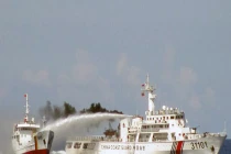 Việt Nam đáp trả thích đáng việc Trung Quốc tấn công bằng vòi rồng 