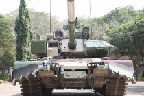 Hình thù bộ phận cải tiến trên siêu tăng Arjun MK-2 Ấn Độ