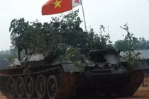 Ảnh QS ấn tượng tuần: xe thiết giáp lạ của Việt Nam