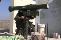 Nổi dậy Syria dùng tên lửa Trung Quốc hủy diệt T-72