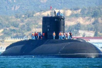 Clip tàu ngầm tấn công Kilo 636 Việt Nam