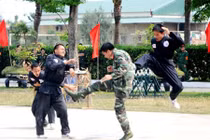 Xem chiến sĩ Lữ đoàn 74, Tổng cục II huấn luyện