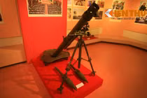 Chi tiết súng cối, đại liên do Việt Nam tự chế tạo