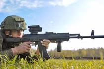 Súng trường AK-12 Nga sẽ có giá 21 triệu VNĐ 