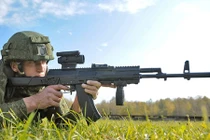 Súng trường AK-12 Nga sẽ có giá 21 triệu VNĐ 