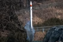 Xem tên lửa phòng không KM-SAM Hàn Quốc hạ máy bay