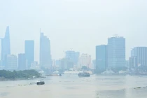 Ảnh: Sài Gòn mù mịt như Sapa cả buổi sáng