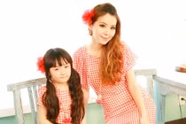 Style điệu đà dạo phố ngày cuối tuần cho mẹ và bé