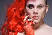 Bộ ảnh mặt hai giới tính qua tay "phù thủy" trang điểm