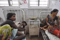 Thảm kịch ngộ độc thực phẩm chết người tại Ấn Độ