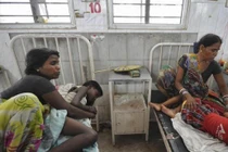 Thảm kịch ngộ độc thực phẩm chết người tại Ấn Độ