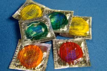 Cấm quảng cáo bao cao su vì “vô đạo đức“