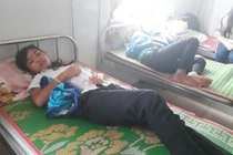 30 học sinh nhập viện nghi do ngộ độc thực phẩm