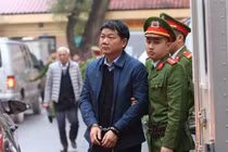 Hình ảnh tiều tụy thấy rõ của ông Đinh La Thăng