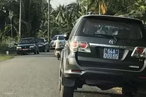 Kiểm điểm lãnh đạo huyện vụ cán bộ dùng xe công đi ăn cưới