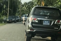 Kiểm điểm lãnh đạo huyện vụ cán bộ dùng xe công đi ăn cưới