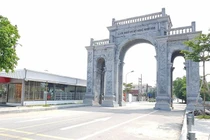 Cận cảnh cổng làng 11 tỷ ở Ninh Bình