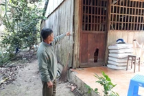 Ám ảnh phút cuối nhìn thấy con trai còn hơi thở trên vũng máu