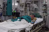 Xem thường thủy đậu, thanh niên 28 tuổi suy đa phủ tạng