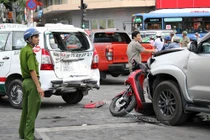 Video: Ám ảnh khoảnh khắc xe Exciter đối đầu ô tô trong đêm