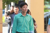 VKS đề nghị tuyên bác sĩ Hoàng Công Lương 30-36 tháng tù treo 