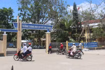 Bộ GD&ĐT nói gì về vụ nam sinh lớp 8 bóp cổ giáo viên?