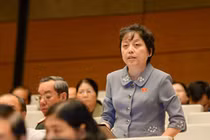 Xét xử bác sĩ Hoàng Công Lương: “Chúng tôi rất đau lòng, hoang mang”