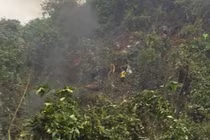 Hiện trường rơi máy bay quân sự tại Nghệ An