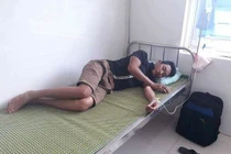 Ăn cỗ cưới, hàng chục người nhập viện nghi ngộ độc