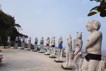 Lập hội đồng thẩm định tượng 12 con giáp “khỏa thân” ở Hondau Resort