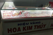 Thanh niên bịt mặt cướp tiệm vàng ở Quảng Nam