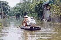 Ngập lụt ở Chương Mỹ: Dừng tất cả cuộc họp để ứng phó mưa lũ