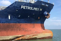 Đang xử vụ tàu Petrolimex tông tàu Hải Thành 26-BLC, 9 người chết