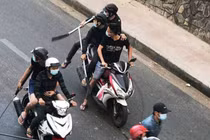 Hãi hùng giang hồ nổ súng thanh toán nhau giữa trung tâm TP HCM