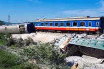 Vì sao Phó TGĐ Tổng Công ty Đường sắt Việt Nam bị khiển trách? 