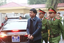 Hai quan chức Việt tốn giấy mực báo chí nhất năm là ai?