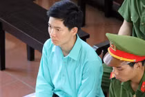 Luật sư BS Lương phản ứng bất ngờ khi VKS muốn trả hồ sơ