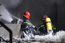 Cháy kinh hoàng chung cư Carina Plaza: Phải làm gì khi hỏa hoạn?