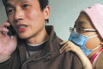 Con trai ốm nằm viện, tôi gọi mẹ vợ vay tiền nhưng rồi phải bật khóc vì...