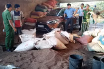 Khởi tố vụ án, tạm giữ 5 người vụ "cà phê trộn pin"