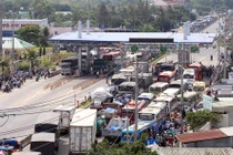 Cận cảnh ùn tắc kinh hoàng BOT Cần Thơ - Phụng Hiệp