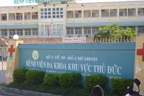 Nữ điều dưỡng bị đâm khi đang cấp cứu người tai nạn